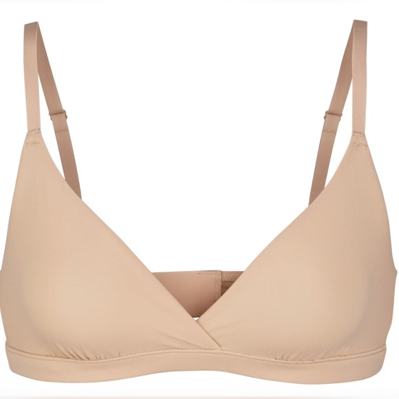 SKIMS Other - SKIMS Tan Intimates Seamless Bras
